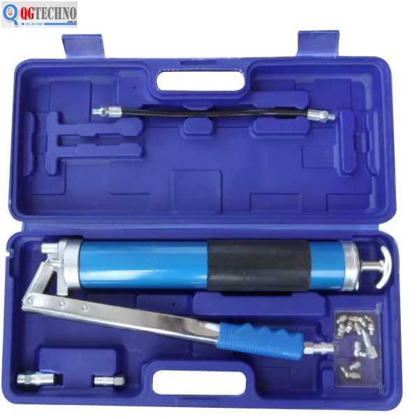 Bơm mỡ 600cc L0029 C-MART